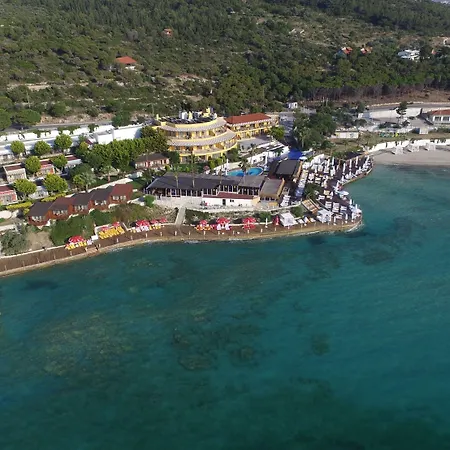 מלון Ceshme Çeşme