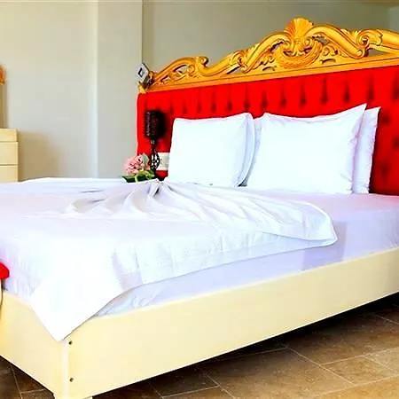 فندق Ceshme
