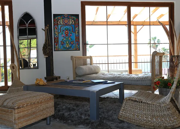 Ceshme Hotel Çeşme